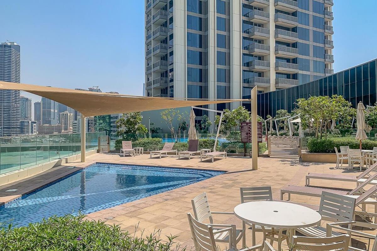 Frank Porter - 5242 Emaar Tower Dubai Bagian luar foto